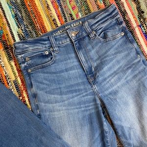 Barely worn American Eagle jeans size 6.